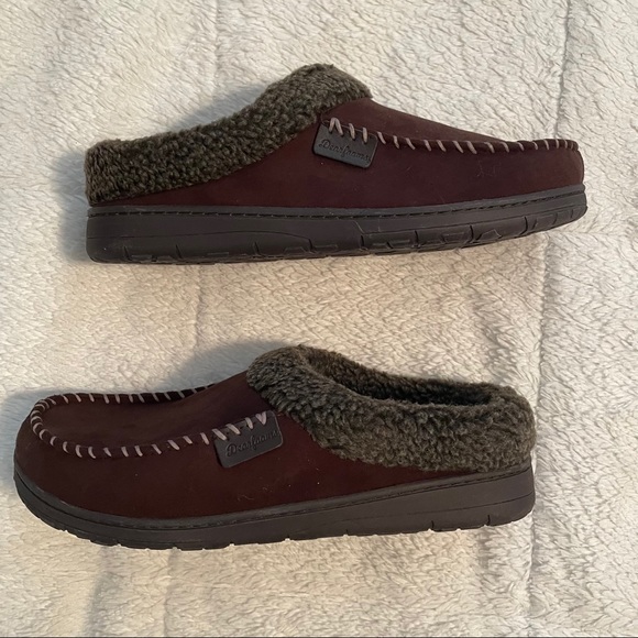 Men’s Dearfoam Slippers - Picture 1 of 14